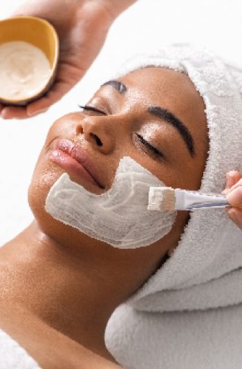Peeling Diamantado + Máscara Clareadora